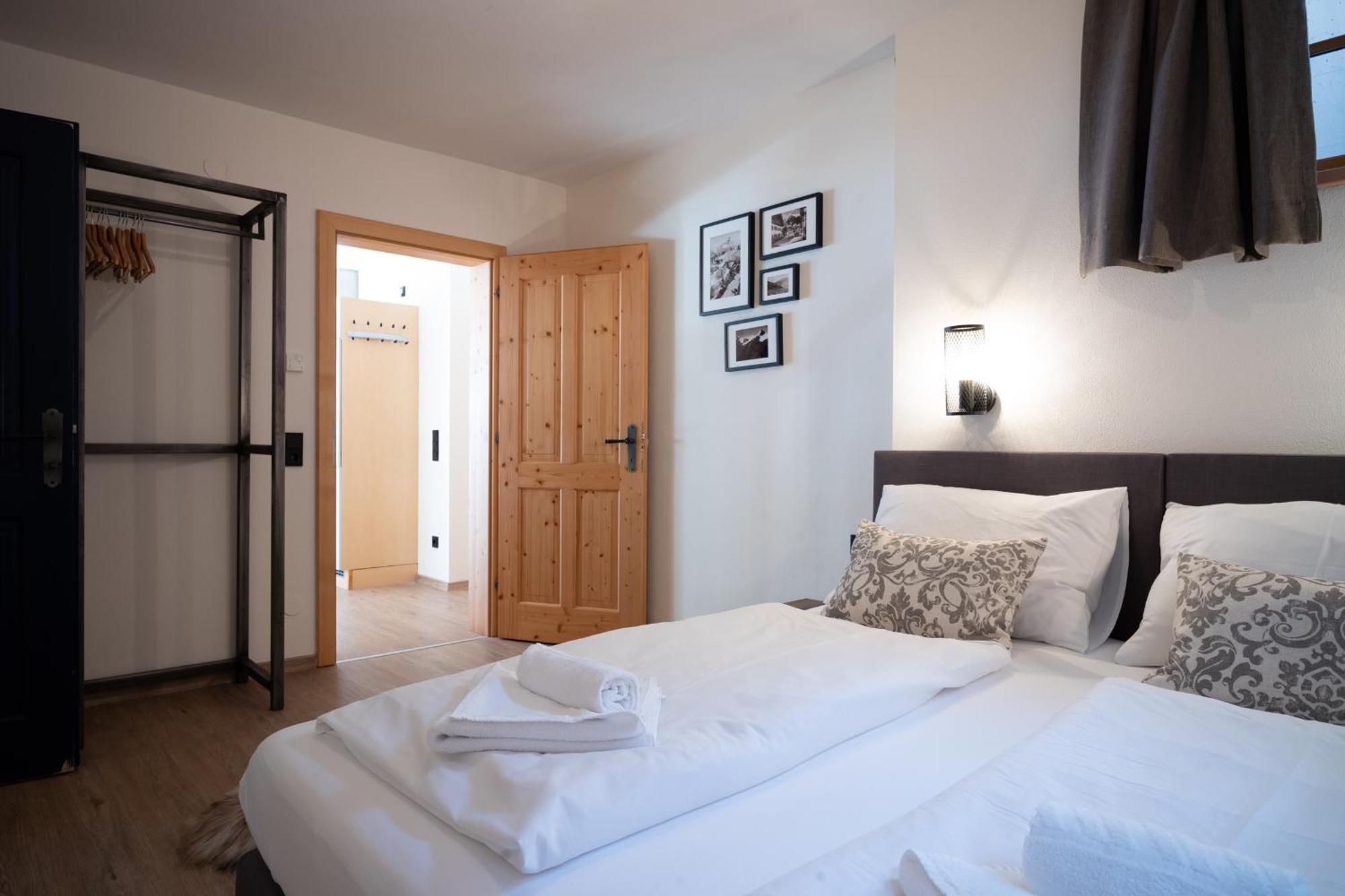 Landhaus Lodges Kaprun By We Rent Rum bild