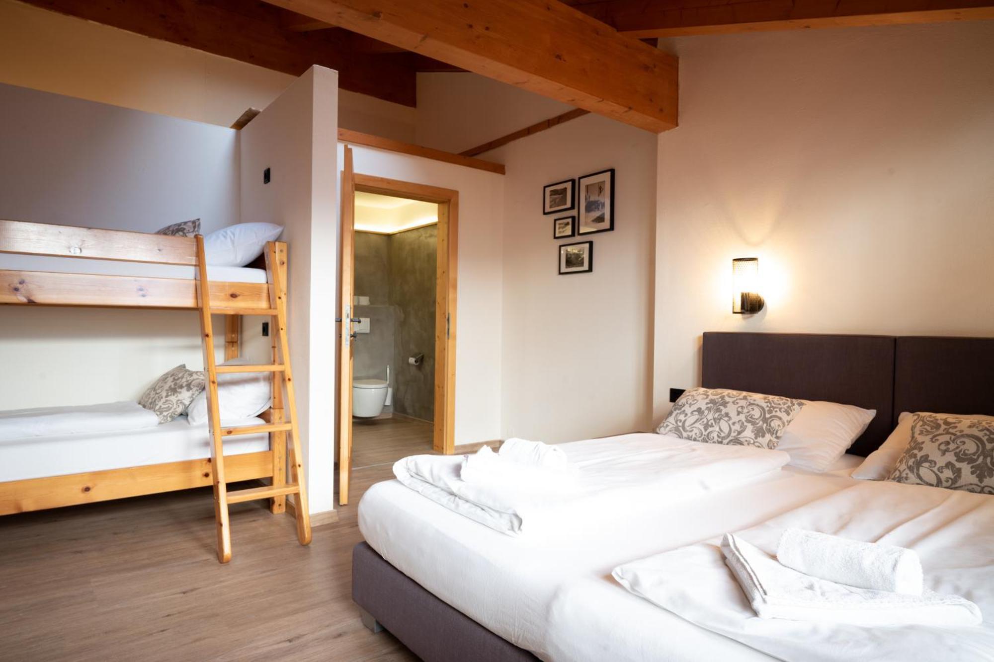 Landhaus Lodges Kaprun By We Rent Rum bild